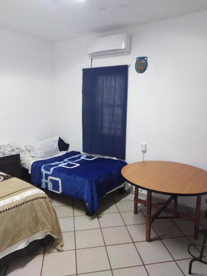 Habitaciones-Comodas-Aire-Wifi-Tv-Cerca De Playa-!!Excelente Precio II مانزانيلو المظهر الخارجي الصورة