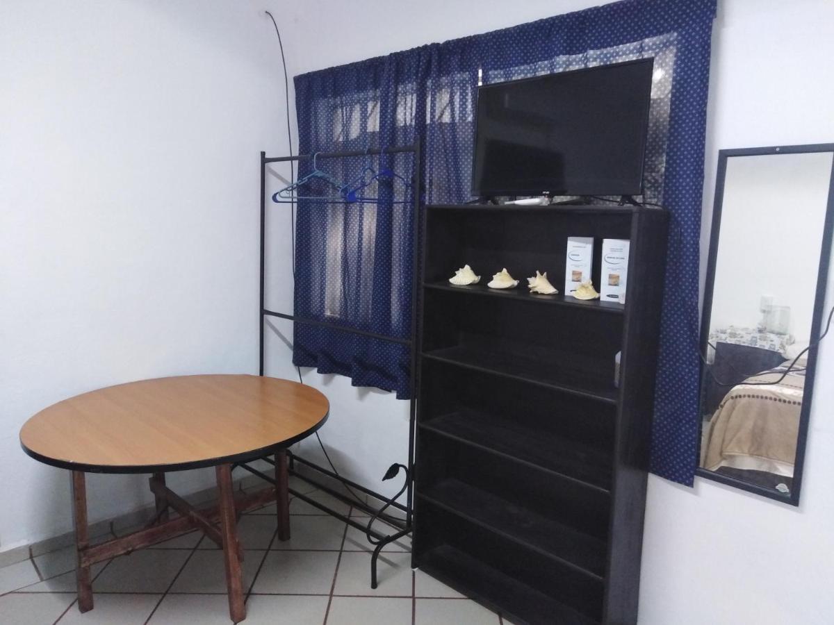 Habitaciones-Comodas-Aire-Wifi-Tv-Cerca De Playa-!!Excelente Precio II مانزانيلو المظهر الخارجي الصورة